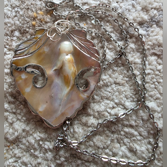 Blister M Pearl Necklace platinum /  Sterling . Repurposed Vintage Piece By Me - Picture 7 of 11